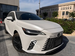 SUV Blanco de Lujo, Vehículo Utilitario Deportivo Nuevo, Vehículo Familiar para Desplazamientos Diarios - Product Image 4