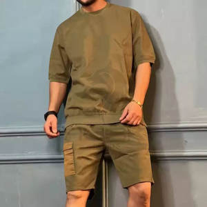 Conjunto deportivo de moda de verano para hombre, pantalones cortos ajustados para correr y camiseta de manga corta de secado rápido y resistente al viento de talla grande para adultos - Product Image 4