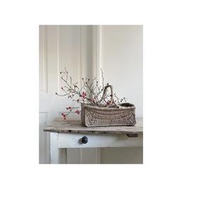 Elegante estante de exhibición de macetas de ratán y hierro para uso doméstico en interiores y exteriores, soporte de planta para plantar - Product Image 1