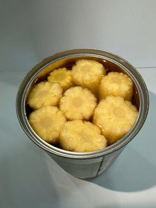 Maïs bébé pelé entier de qualité supérieure du Vietnam Maïs bébé en conserve aromatisé et sucré dans de l'eau préservée en saumure - Product Image 4