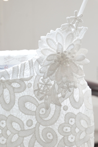 ENZO & LEO REN Bloom Top Floral Lace Top Romántico Estilo feminista Moda de gama alta Marca local de Vietnam - Product Image 5