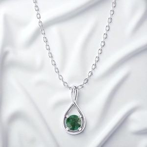 Collar con colgante de piedra preciosa Esmeralda facetada en forma de pera con cadena de plata esterlina de 18 pulgadas, joyería de moda al por mayor - Product Image 1