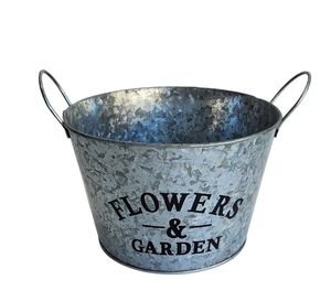 Maceta decorativa de acero galvanizado para exteriores con toque antiguo, perfecta para ideas de paisajismo de jardín de granja - Product Image 3