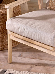 Chaise longue de tonalité naturelle avec dossier en rotin et sièges souples - Product Image 4