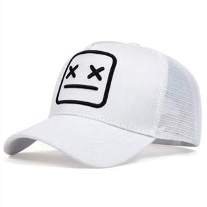 Gorra de Camionero de Malla de Perfil Alto de 6 Paneles para Hombre, Gorra de Béisbol de Camionero Unisex de Poliéster de Alta Calidad con Logotipo Personalizado y Cuerda - Product Image 1