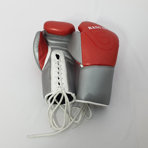 ถุงมือชกมวยหนังโลหะแท้แบบมีเชือกผูก - Product Image 1