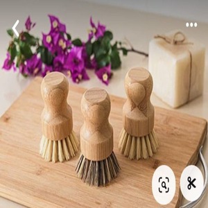 Venta al por mayor de cepillo de olla de lavado de fregado natural de gran oferta, cepillo de plato de bambú portátil duradero para Cocina - Product Image 2