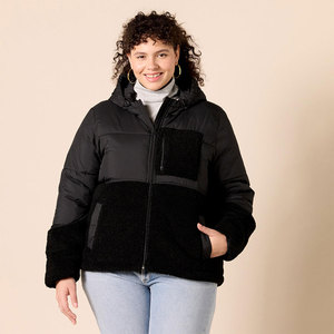 Abrigos acolchados de mujer con logotipo personalizado OEM de color negro Chaquetas acolchadas de burbujas Chaqueta cálida de Invierno para mujer - Product Image 6