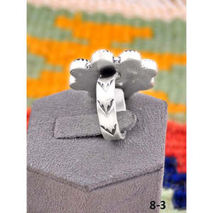Bague ajustable en argent sterling plaqué or rose, sertie d'un diamant ovale taillé à la main, style sud-ouest, en argent de buffle blanc, tendance, sous licence - Product Image 3