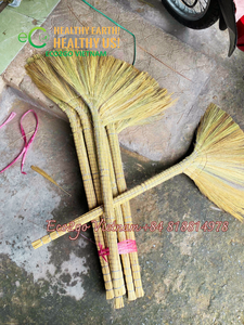 Balais d'herbe artisanaux du Vietnam/Fabricant vente en gros de balais de paille balai d'herbe écologique - Product Image 4