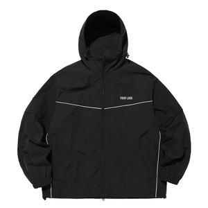 Veste coupe-vent imperméable pour homme avec capuche Manteau de sport léger en denim Logo personnalisable Vêtements d'extérieur à fermeture éclair teintés dans la couleur - Product Image 1