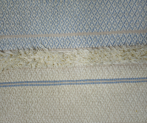 Tapis en coton géométrique moderne fait à la main de haute qualité tissé à la main pour la chambre à coucher et la maison pour les pique-niques - Product Image 4