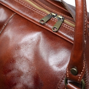 INDEX Sac de voyage en cuir véritable pour hommes, forme ovale, fermeture à glissière, poignée de voyage, capacité de 20 à 36 L, couleur marron - Product Image 6