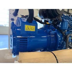 Motor Eléctrico Portátil F G WILSON P22-1 2025, Monofásico y Trifásico, Arranque Automático y Remoto, 1800 RPM, Bajo Ruido, Opción de Control Remoto - Product Image 2