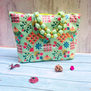 กระเป๋าถือดีไซน์เนอร์ลายปาโตล่าทำมือสำหรับผู้หญิงและเด็กผู้หญิงสำหรับตกแต่งบ้าน - Product Image 4