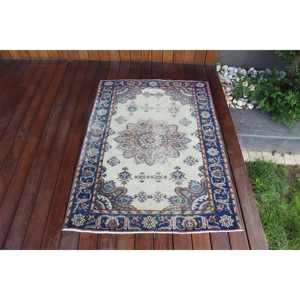 Alfombra Vintage, 3x4,1 pies, Alfombra Turca Pequeña, Alfombra Azul y Blanca con Diseño Ombré - Product Image 1