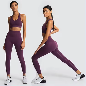 Ensemble de vêtements de sport de fitness écologiques, deux pièces, taille moyenne, avec logo personnalisé, leggings légers et à motif solide pour le soutien-gorge de yoga - Product Image 2