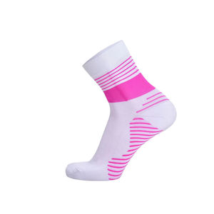 Vente en gros Chaussettes tendance unisexes en coton Chaussettes antibactériennes respirantes de haute qualité personnalisées pour le cyclisme et l'athlétisme - Product Image 4