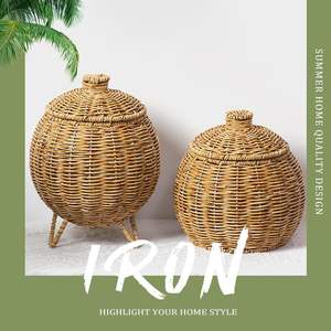 Pot de rangement en rotin tissé à la main avec couvercle, boîte décorative en bambou, organisateur cylindrique artisanal pour la décoration de la maison et du spa - Product Image 2