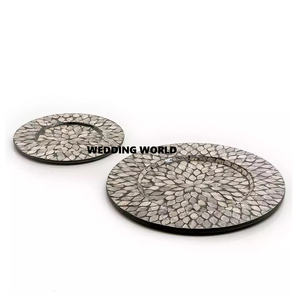 Assiette en bois en métal Ustensiles de cuisine Forme ronde Fantaisie Designer Vaisselle faite à la main Home Ware Assiette en bois en gros - Product Image 2