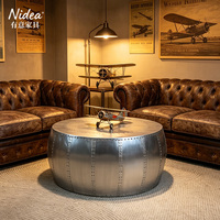 Table basse industrielle en aluminium style aviateur, ronde, rivetée, en métal, table centrale de style tambour, pièce maîtresse moderne et luxueuse pour salon
