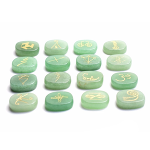 High Quality Karuna Green Aventurine Shape Palm Stone 16 Piece Karuna Set Natural Healing Crystal Gemstone Karuna Set Wholesale - Product Image 1