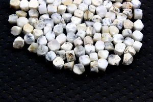 Ensemble de 50 pièces de haute qualité de pierre brute non traitée d'opale dendritique naturelle de 6-8 MM pour la fabrication de bijoux pierres précieuses en vrac - Product Image 3