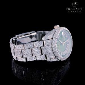 นาฬิกาข้อมือผู้ชาย VVS Diamond ขนาด 25 มม. หน้าปัดสีเขียว ชุบไวท์โกลด์ เงินแท้ 925 ควอตซ์ ดีไซน์หรูหรา ประดับเพชรเต็มเรือน ของขวัญวันเกิดสุดพิเศษ - Product Image 6