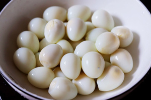 ไข่นกกระทาที่ประณีตและมีรสชาติในกระป๋อง - Product Image 3