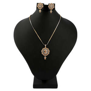 Kundan Jewellery <b>Locket</b> Set - Peach & Golden - Product Image 1