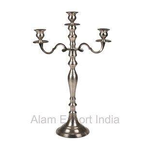 Vente chaude Vintage Nouvelle Arrivée Métal Aluminium Candélabre 5 Bras Bougeoir Taille Personnalisée Argent Fini De Table De Mariage - Product Image 3