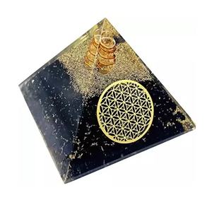 Pyramide d'orgonite de tourmaline noire naturelle Vente en gros Cristal de guérison naturelle Tourmaline noire Agate énergie Pyramide d'orgone - Product Image 2