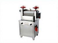 Machine de rembourrage et d'essorage automatique de laboratoire pour le façonnage et la teinture des textiles