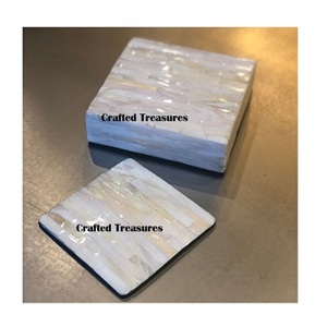 Wholesale Decorative Round Shape Set of 4 Resin And Acacia Wood <b>Cup</b> <b>Mat</b> Wooden Coasters for Drinks - Product Image 5