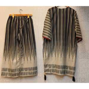 ชุดสูทผู้หญิงแบบ 2 ชิ้น รุ่น SL00248 - Product Image 1