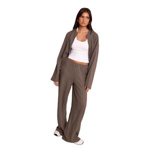 Classic Women Zipper Up Sweatshirt Regular Fit Warm Soft Inner <b>Layer</b> Cotton Fleece <b>Top</b> Custom Logo Wholesale Wear - Product Image 2