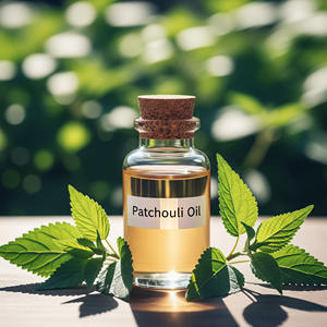 Catégorie non diluée naturelle d'huile essentielle pure de patchouli pour l'aromathérapie de parfum de bougie de savon - Product Image 3
