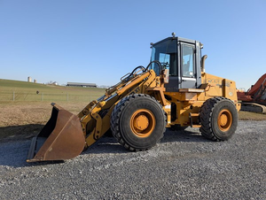 Tracteur agricole d'occasion 721B XT 120 CV avec moteur et boîte de vitesses à vendre - Product Image 2