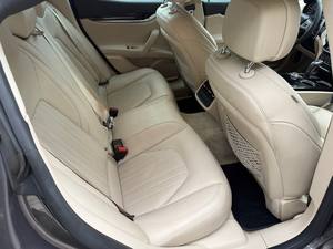 IMPRESIONANTE Ma-se-ra-ti Gh-ib-li MODENA 2022 CON TRANSMISIÓN AUTOMÁTICA V6 - Product Image 3