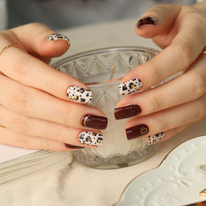 Tiras de uñas de gel 3D de leopardo Borgoña más vendidas #45695 pegatinas de uñas fáciles de aplicar de alta calidad hechas en Corea para decoración de salón - Product Image 3