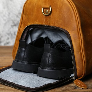 Portable grande capacité étanche luxe fermeture éclair poche humide en cuir Sport voyage gymnastique week-end sac polochon pour hommes - Product Image 4