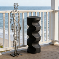 Alas Resin Hitam Spiral Bergelombang - Desain Kontemporer, Alas Luar Ruangan yang Stylish untuk Pot Tanaman & Aksen Taman di Pintu Masuk