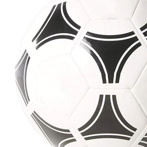 Balones de Fútbol Personalizados de Alta Calidad Profesionales Pakistaníes, Material PU, Cosidos a Mano, Construcción Termosellada - Product Image 5