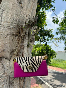 กระเป๋าคลัทช์หนังขนสัตว์สำหรับผู้หญิงหนังสัตว์รีไซเคิลหนังสัตว์แท้สีรุ้งแบบอเนกประสงค์กระเป๋าใส่บัตร ATM - Product Image 4