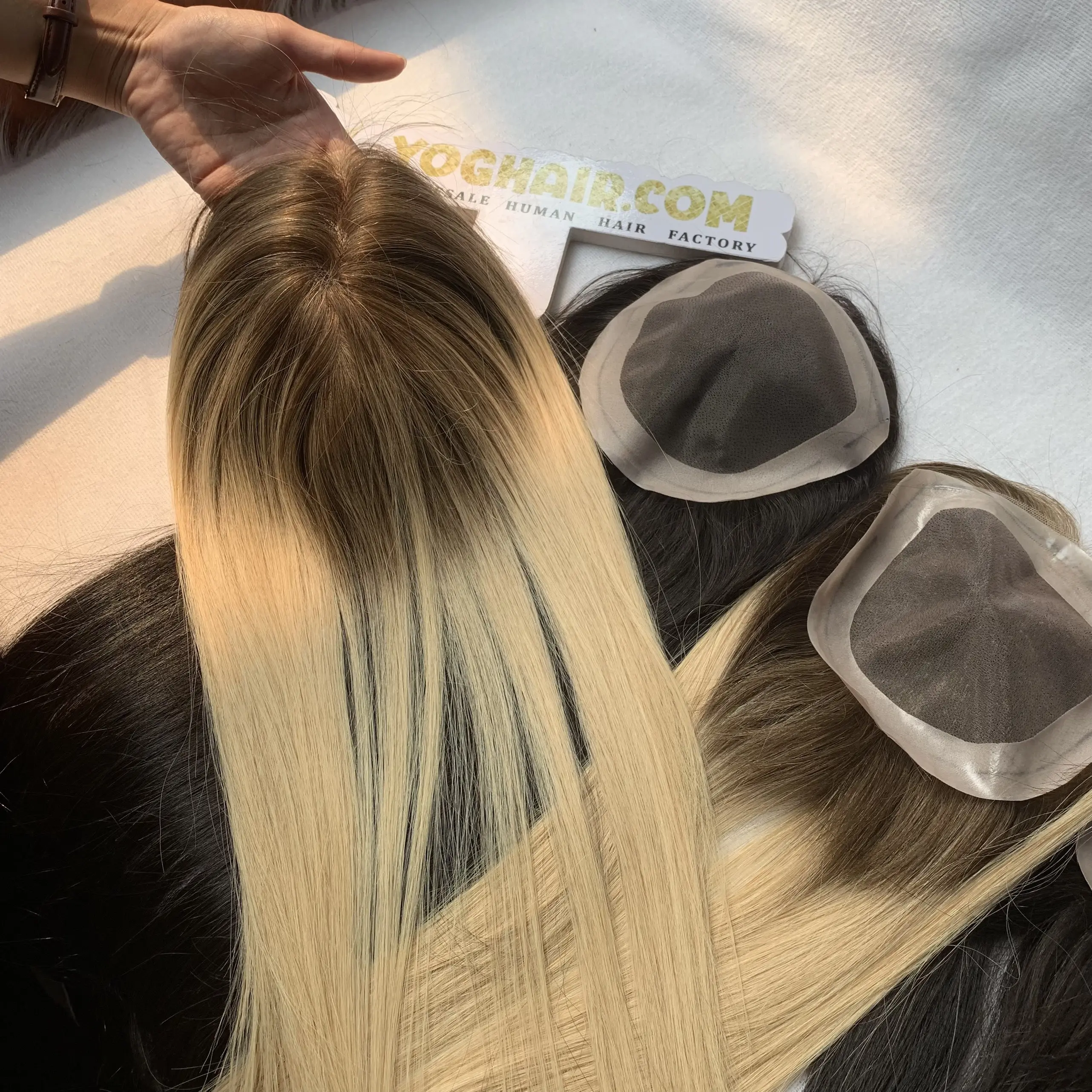 Fabrik Großhandel Touper Toupee natürliches Haar Ombre Blond Lace Front Perücken Holen Sie sich kostenlose Probe, wenn Sie jetzt bestellen