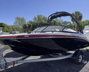 Embarcación Compacta Yamaha de 19 Pies con Motor Jet, para Deportes, Pesca, Aventuras Familiares, Uso Marino, Industrial, OEM, Personalizable, 3 Años de Garantía - Product Image 1