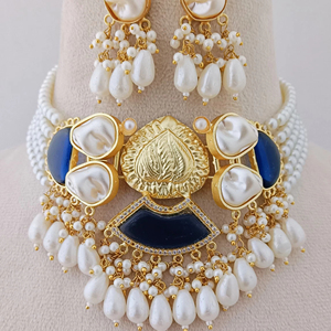 Juego de collar de Gargantilla Regal Lotus con juego de motivos de loto chapado en oro, latón de alta calidad, producto a granel, diseño personalizado - Product Image 1