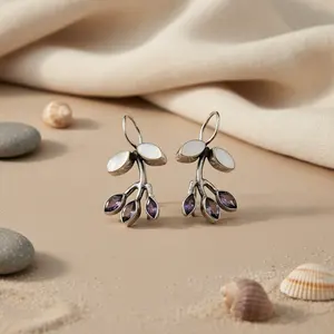 Pendientes de Plata 925 con Amatista en Forma de Gota para Mujer con Diseño de Hoja, Accesorio de Moda - Product Image 1