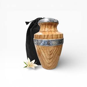 Urna Conmemorativa Blanca Perla Brillante con Borde Plateado Pulido y Grabado Decorativo para un Tributo Conmemorativo - Product Image 4