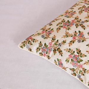 Housse de coussin brodée florale - Product Image 4